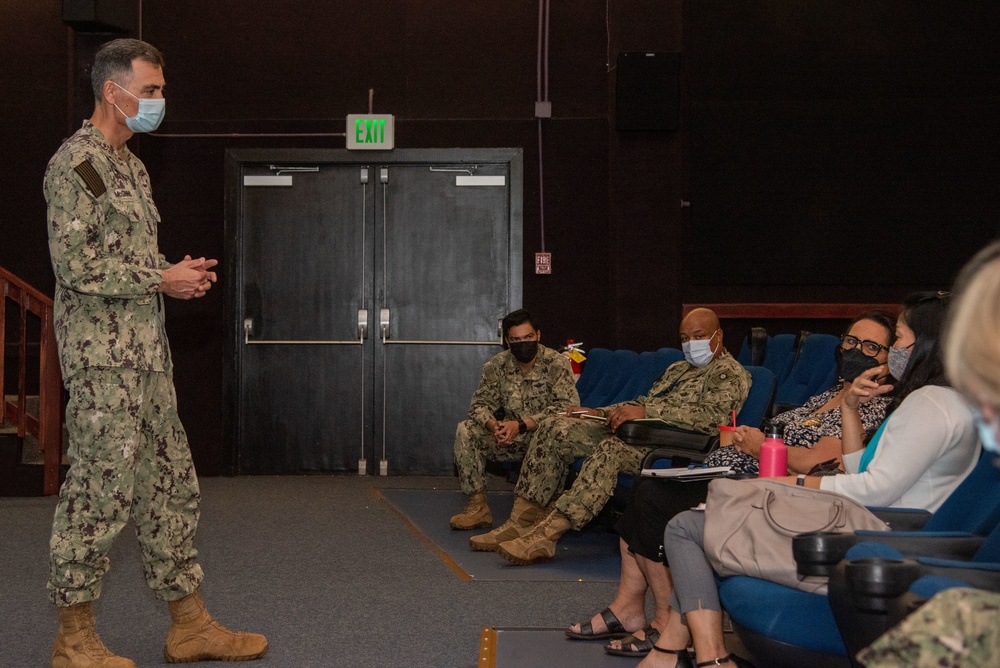 COMPACFLT Surgeon Speaks with Child Developement Leaders