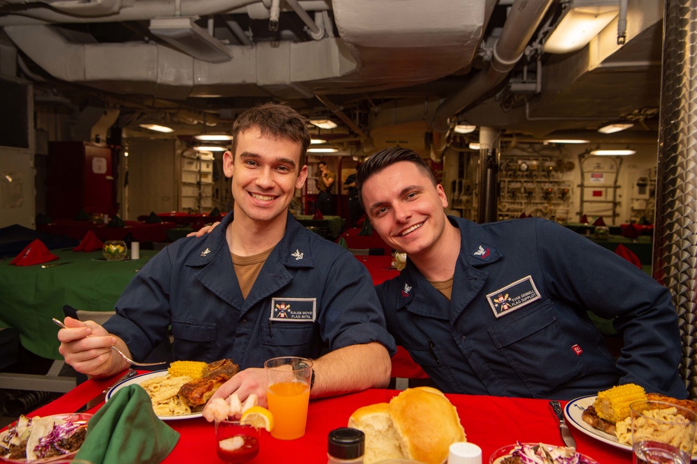 USS Carl Vinson (CVN 70) Celebrates December Birthdays