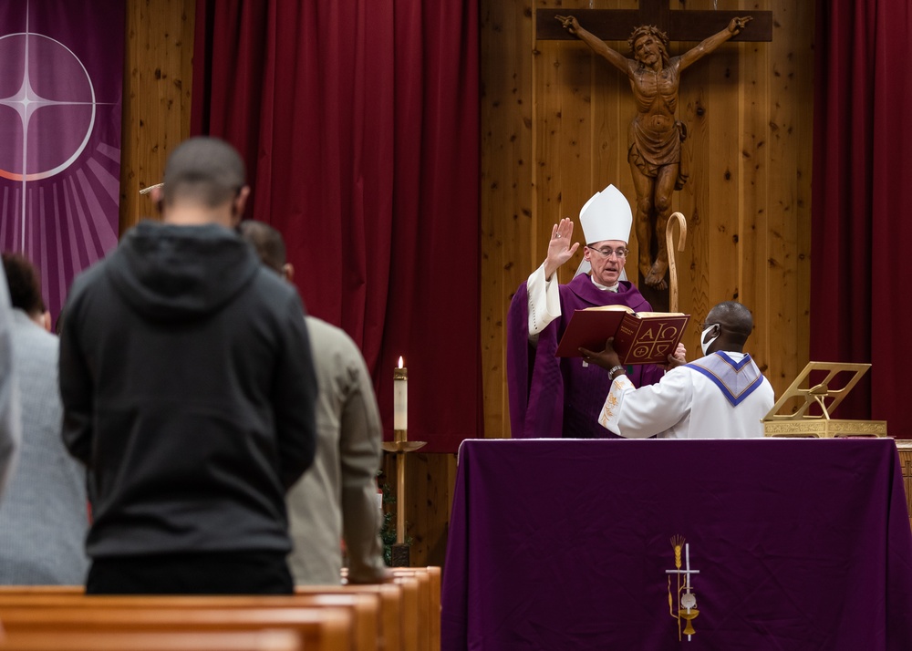 Bishop William Muhm visits NAF Atsugi