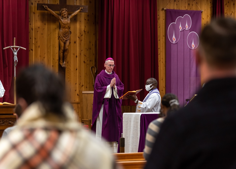 Bishop William Muhm visits NAF Atsugi