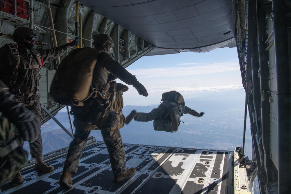 C-130 joint jump training at Yokota
