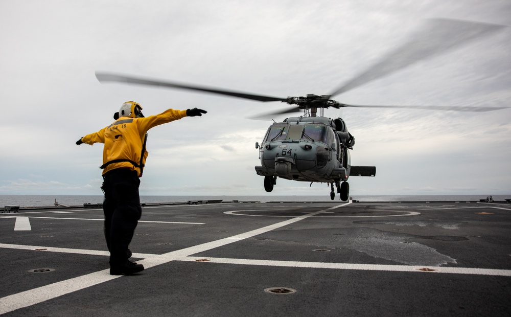 DVIDS - Images - USS Tulsa Flight Operations [Image 10 of 14]