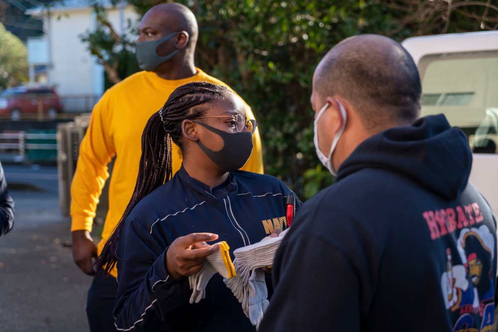 CFAY Sailors clean up Hisagi Elementary School during community service project