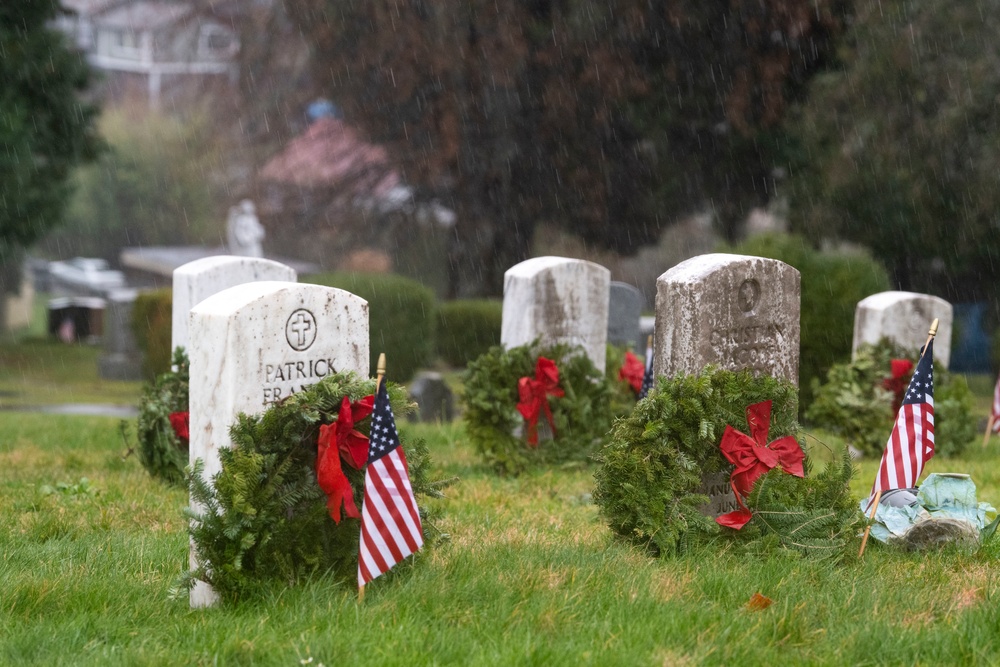 Ivy Green Cemetery Hosts Wreaths Across America Ceremony