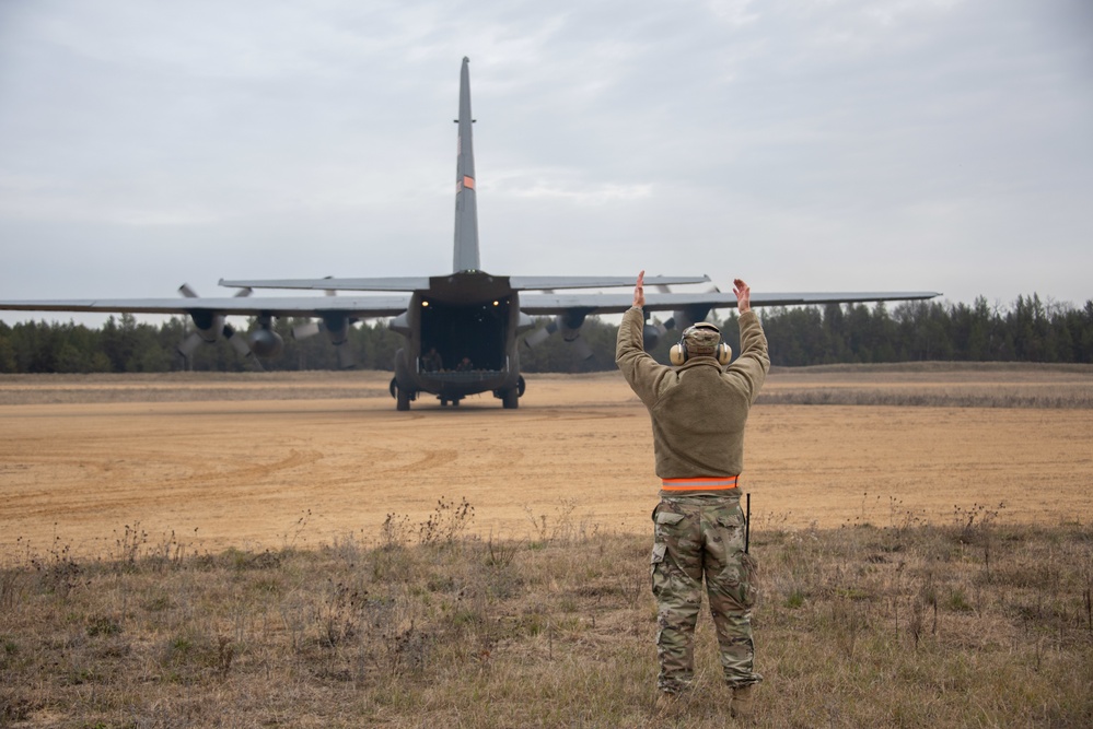 Illinois Air National Guard C130 training