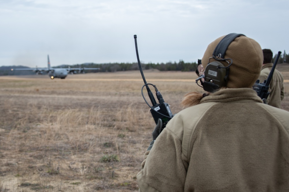 Illinois Air National Guard C130 training