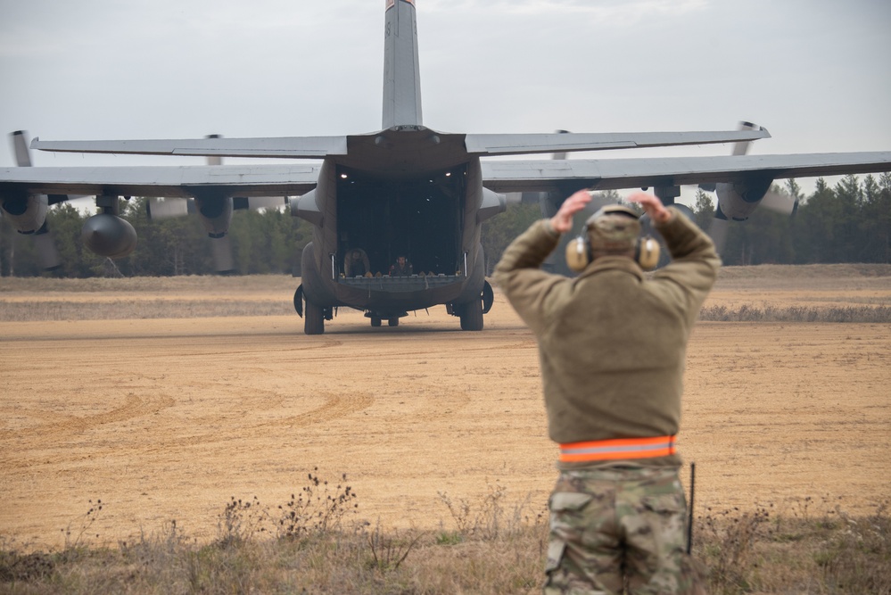 Illinois Air National Guard C130 training