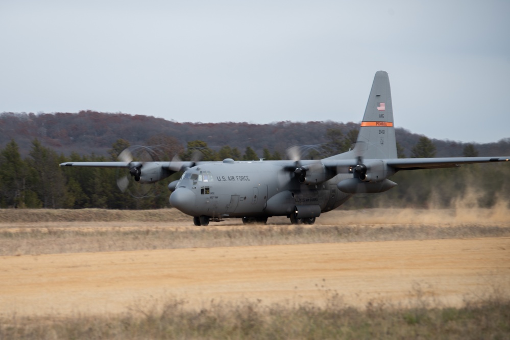 Illinois Air National Guard C130 training