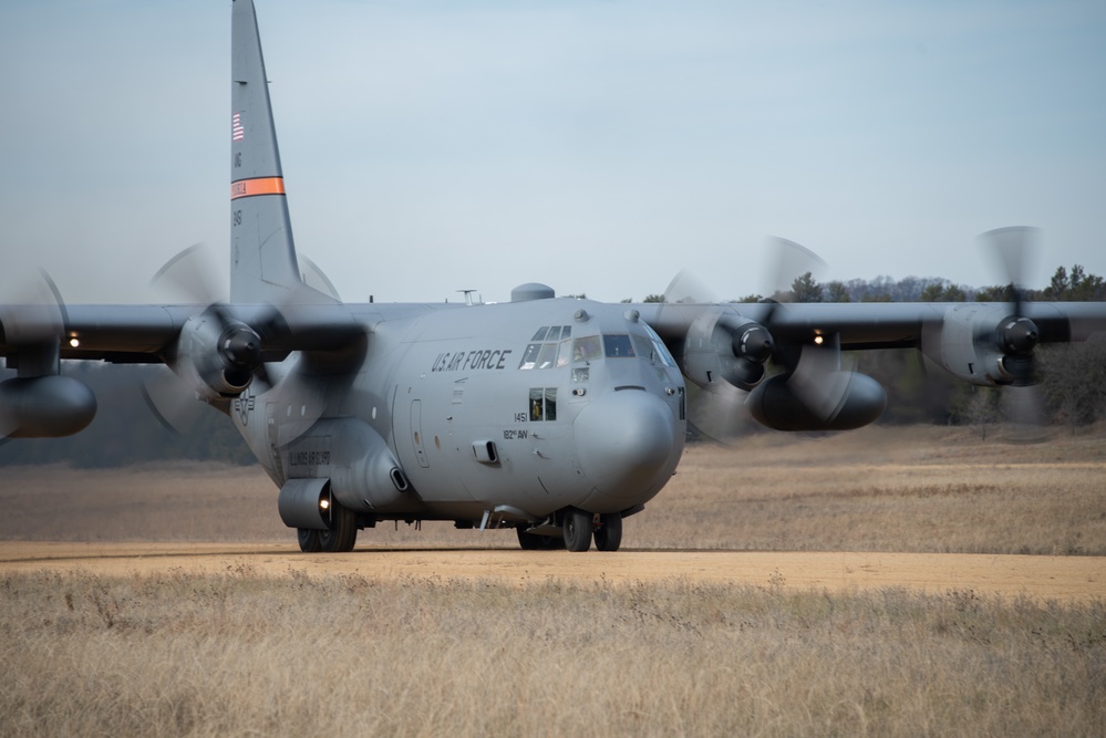 Illinois Air National Guard C130 training