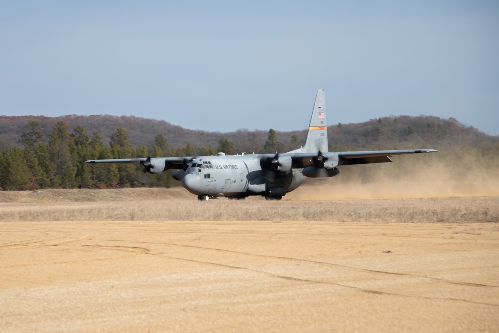 Illinois Air National Guard C130 training