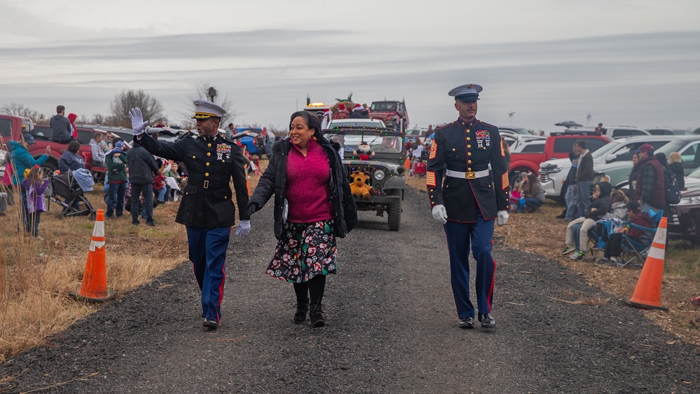 DVIDS Images 2021 Stafford County Christmas Parade [Image 4 of 7]