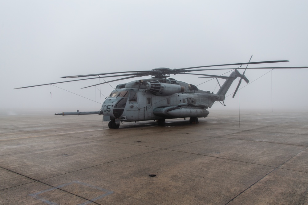 HMH-366 conduct cold-weather training