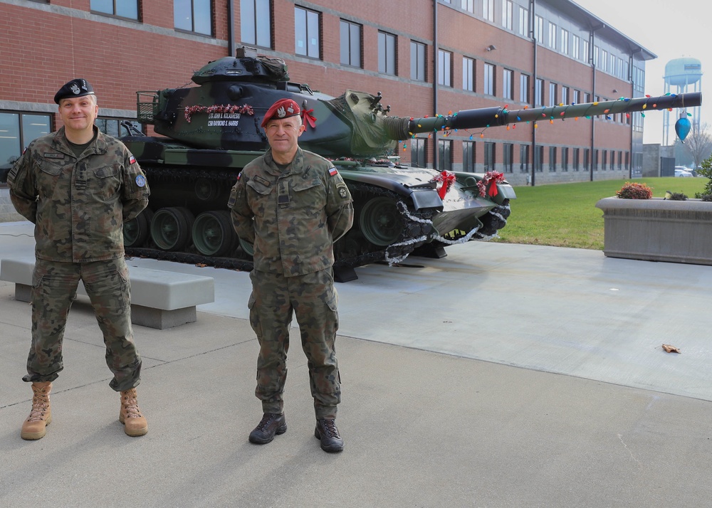 Maj. Gen. Joks meets with Polish National Liaison Representative at V Corps Headquarters