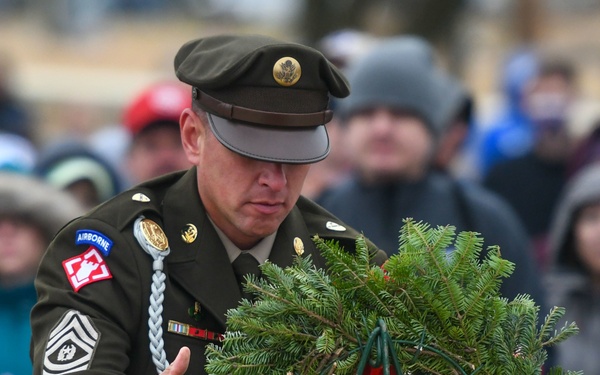 1st Cavalry Division Leaders Lay Wreaths to Honor Veterans