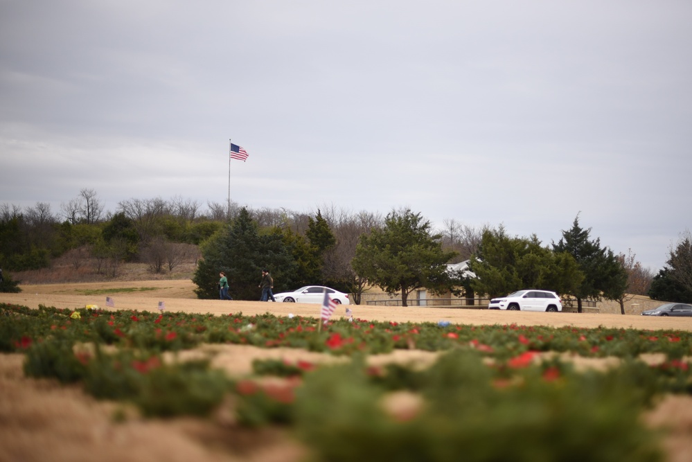 301 FW remembers Dallas-Fort Worth’s National Cemetery veterans