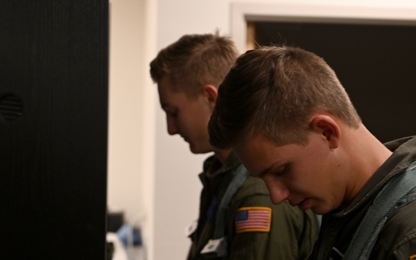 U.S. Air Force Academy cadets receive F-16 Viper familiarization flights