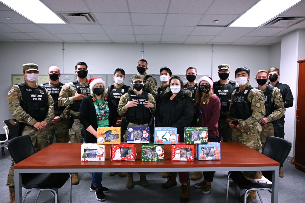Almost 4,000 cookies delivered to boost service member morale