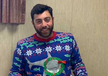 Holiday Decorations Help Mariners Feel at Home