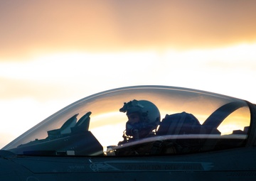 332 AEW conducts hot pit refueling during ACE
