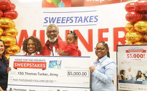 MILITARY STAR Surprises 10 Shoppers With $35,000 in Home for the Holidays Sweepstakes