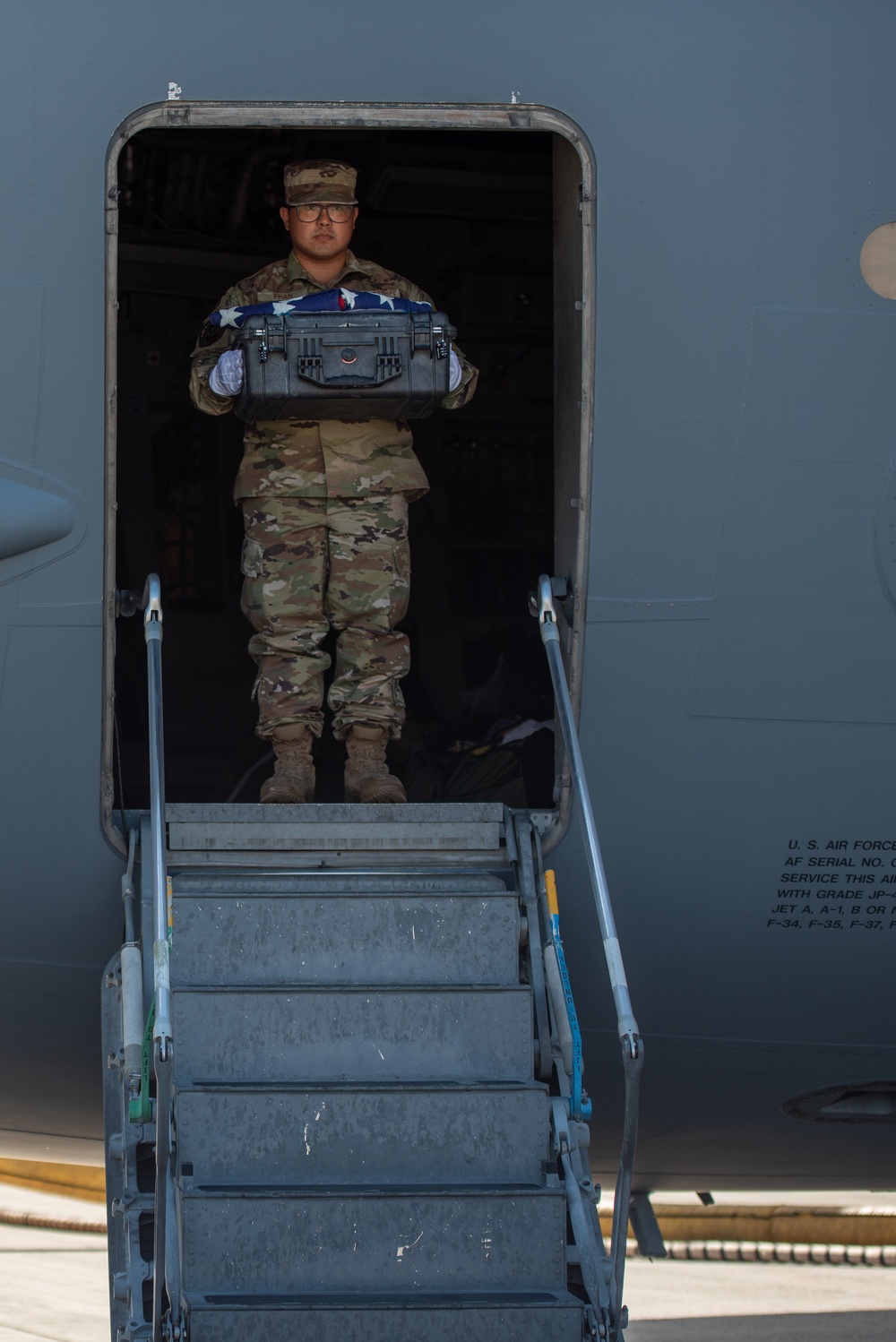 DPAA Hosts Honorable Carry Ceremony