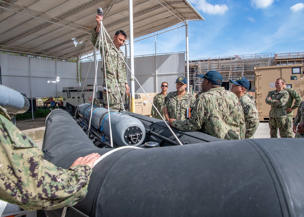 USS Charleston Sailors Visit EODMU 5