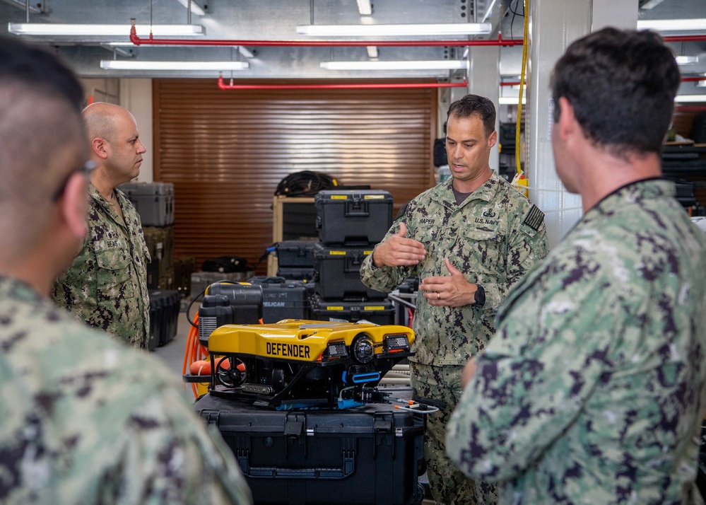 USS Charleston Sailors Visit EODMU 5