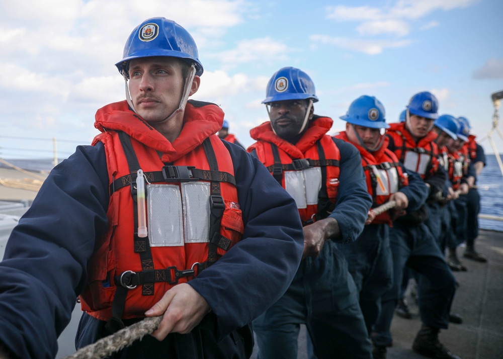 Benfold Conducts Replenishment-At-Sea with John Ericsson