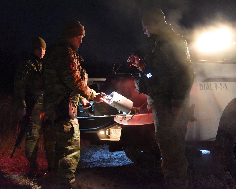 110th Security Forces conduct Shoot, Move, and Communicate drills