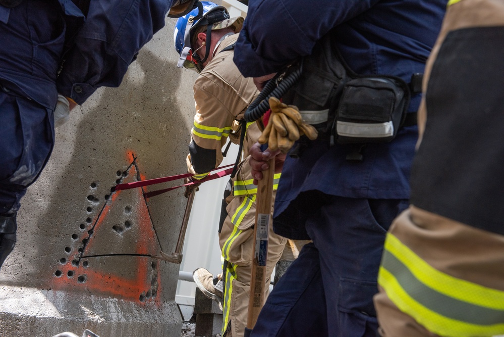 Firefighters Train to Save Lives During Vigilant Guard 2021