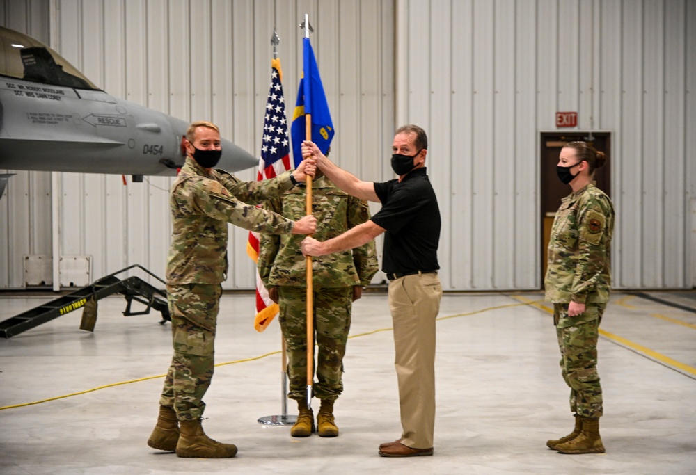 8th Aircraft Maintenance Unit transfers personnel to active duty