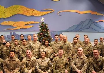 SpOC Commander and SEL visit Thule AB, DoD’s northern most installation