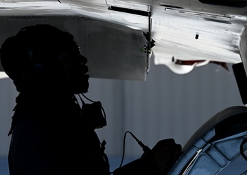 8th Aircraft Maintenance Unit transfers personnel to active duty