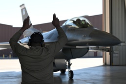 8th Aircraft Maintenance Unit transfers personnel to active duty