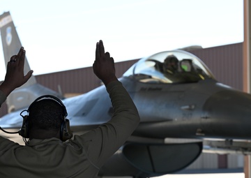 8th Aircraft Maintenance Unit transfers personnel to active duty