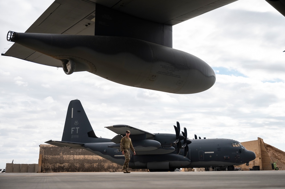 26th ERQS flies through CENTCOM