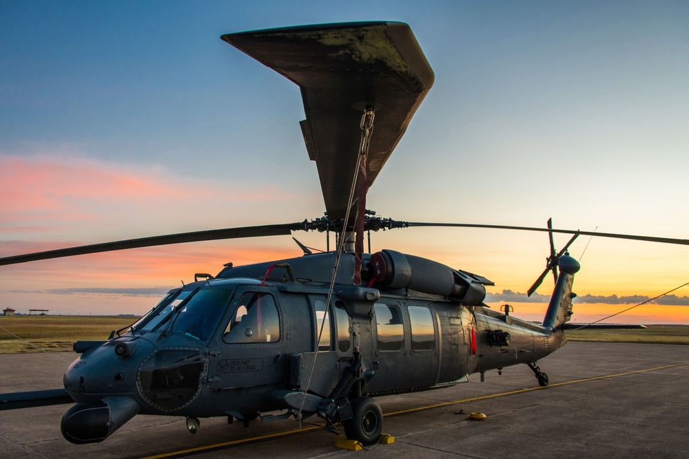 HH-60 Pave Hawk trainer arrives at Sheppard