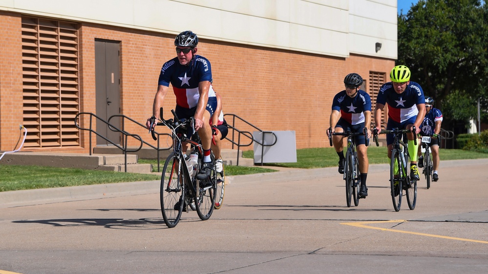 Hotter'N Hell rolls through Sheppard AFB