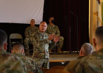 Puerto Rico’s TAG visits troops in Poland