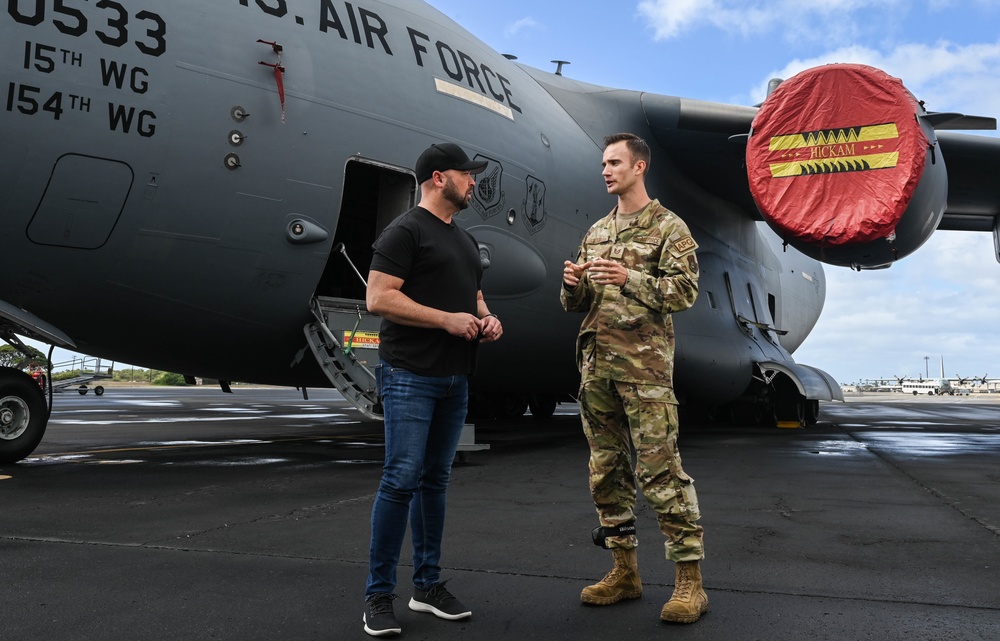 Country Music Television visits JBPHH Airmen