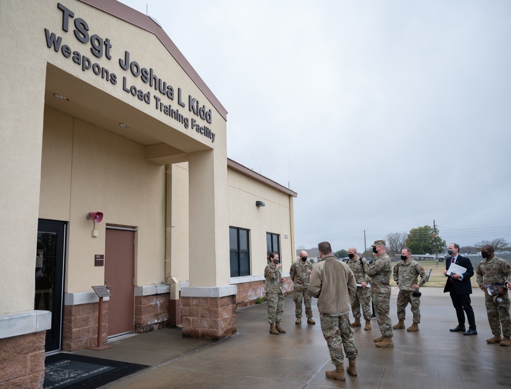 DLA commander visits Striker Nation