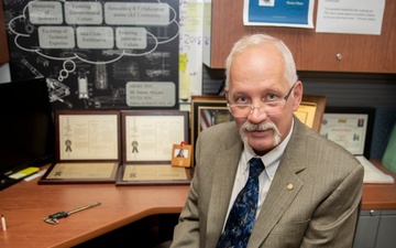 Prolific Army inventor tackles problem of overheating gun barrels and their perils