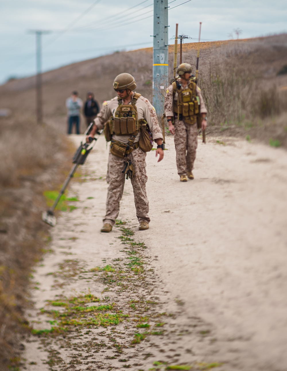 EOD Conducts Call Scenario Training