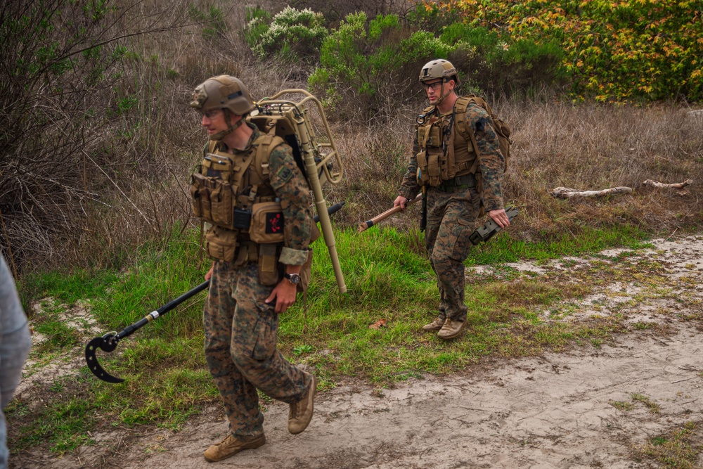 EOD Conducts Call Scenario Training