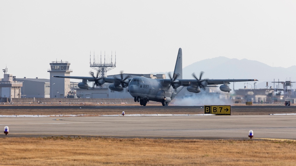 VMGR-152 Takes to the Skies