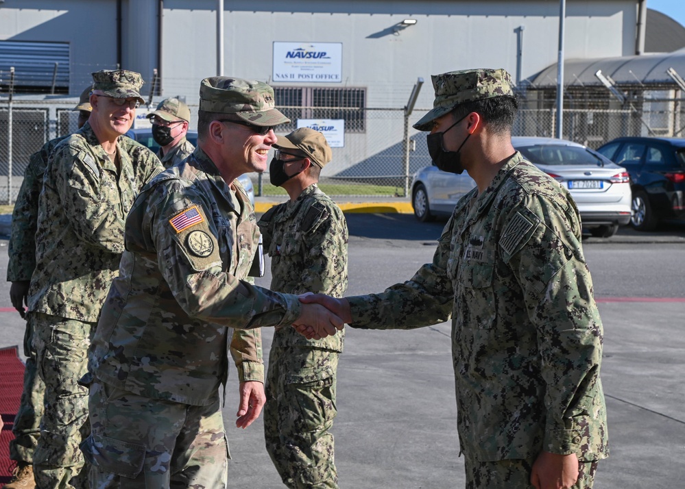 Maj. Gen. Tyler visits NAS Sigonella