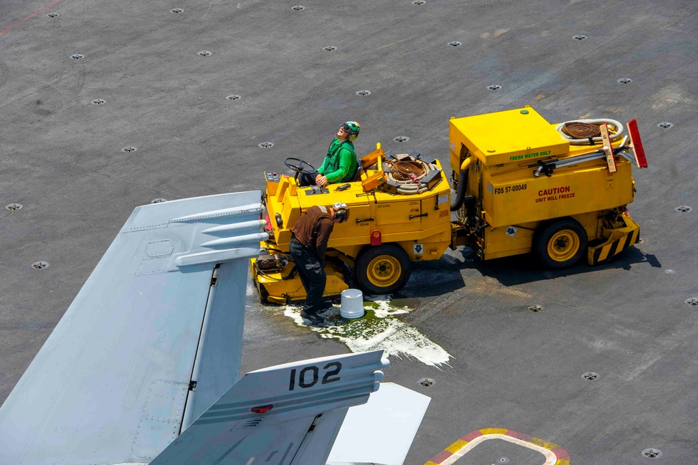 Eisenhower Supports Naval Operations in 5th Fleet Area of Operations
