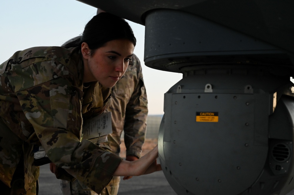 AirPower: 415th SOS trains C-130 loadmasters for success