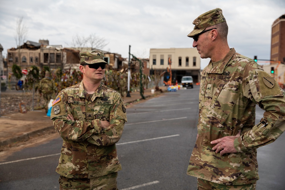 Key Leaders visit troops in western Kentucky