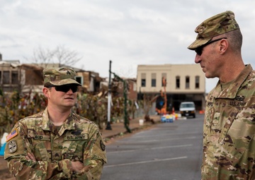 Key Leaders visit troops in western Kentucky